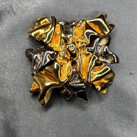 Gold and Black Abstract Brooch - Picture 1 of 4